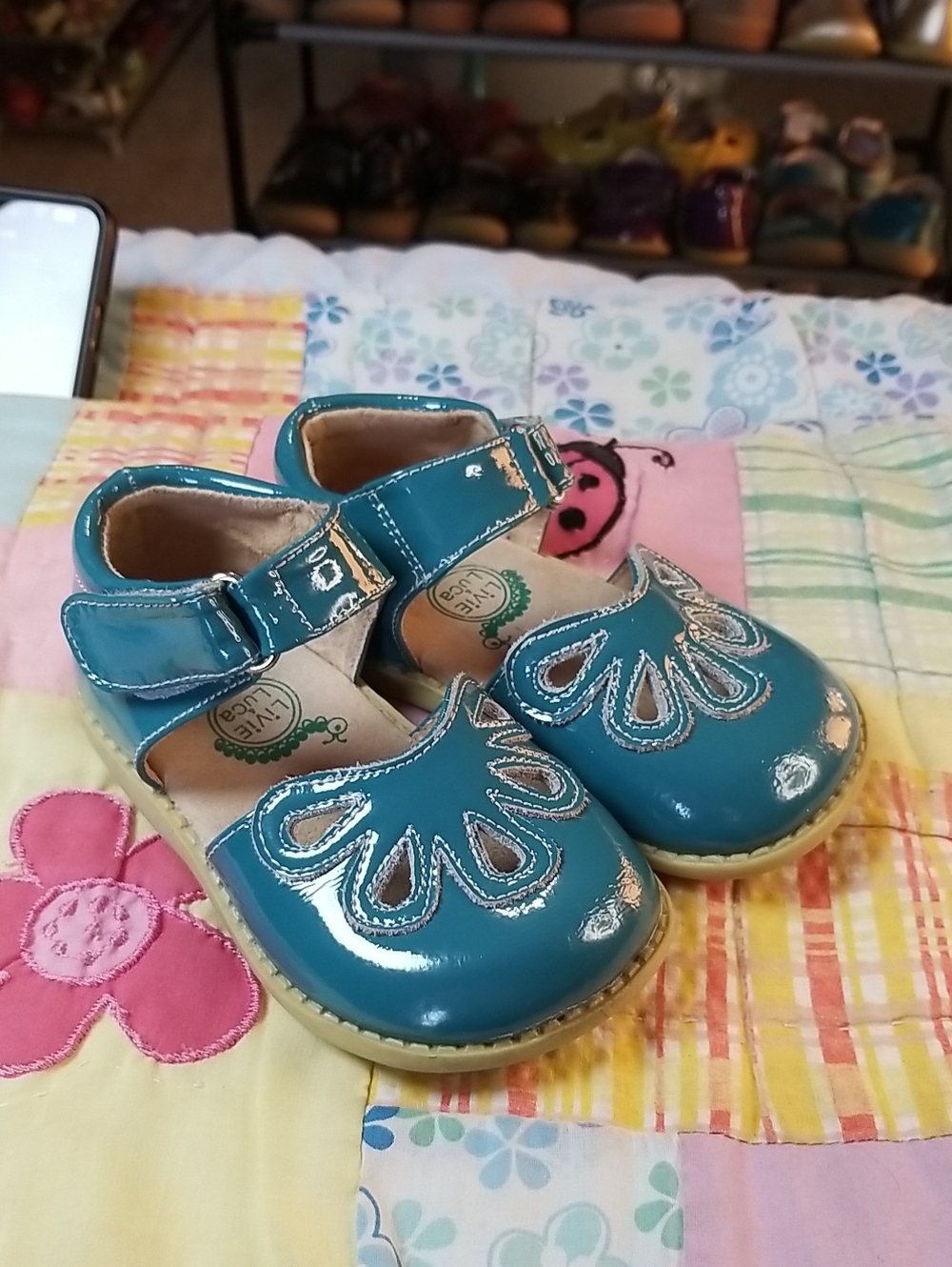 Livie & Luca Teal Patent Leather Mary Jane Size 7 Petals Original Strap